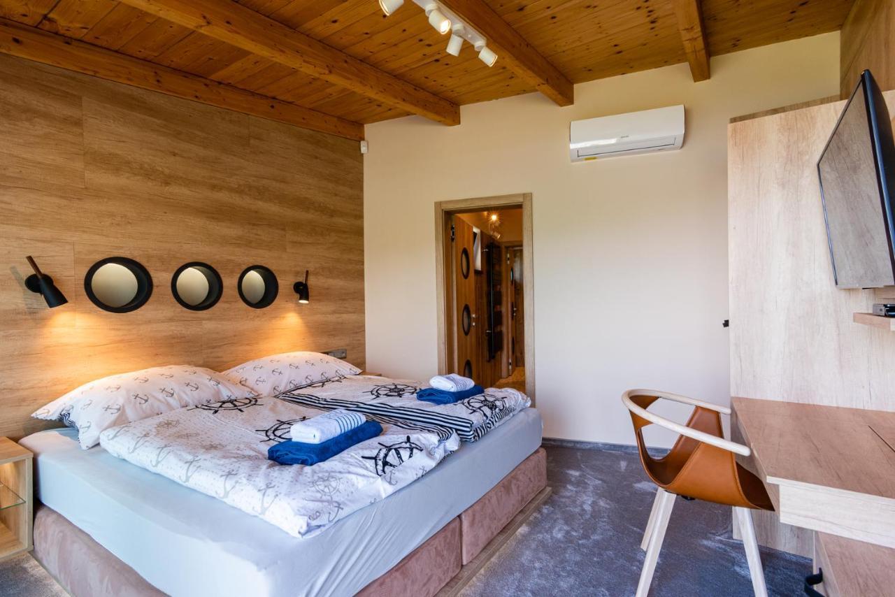 Hotel Marina Liptov Pri Liptovskej Mare Bobrovník Exteriér fotografie