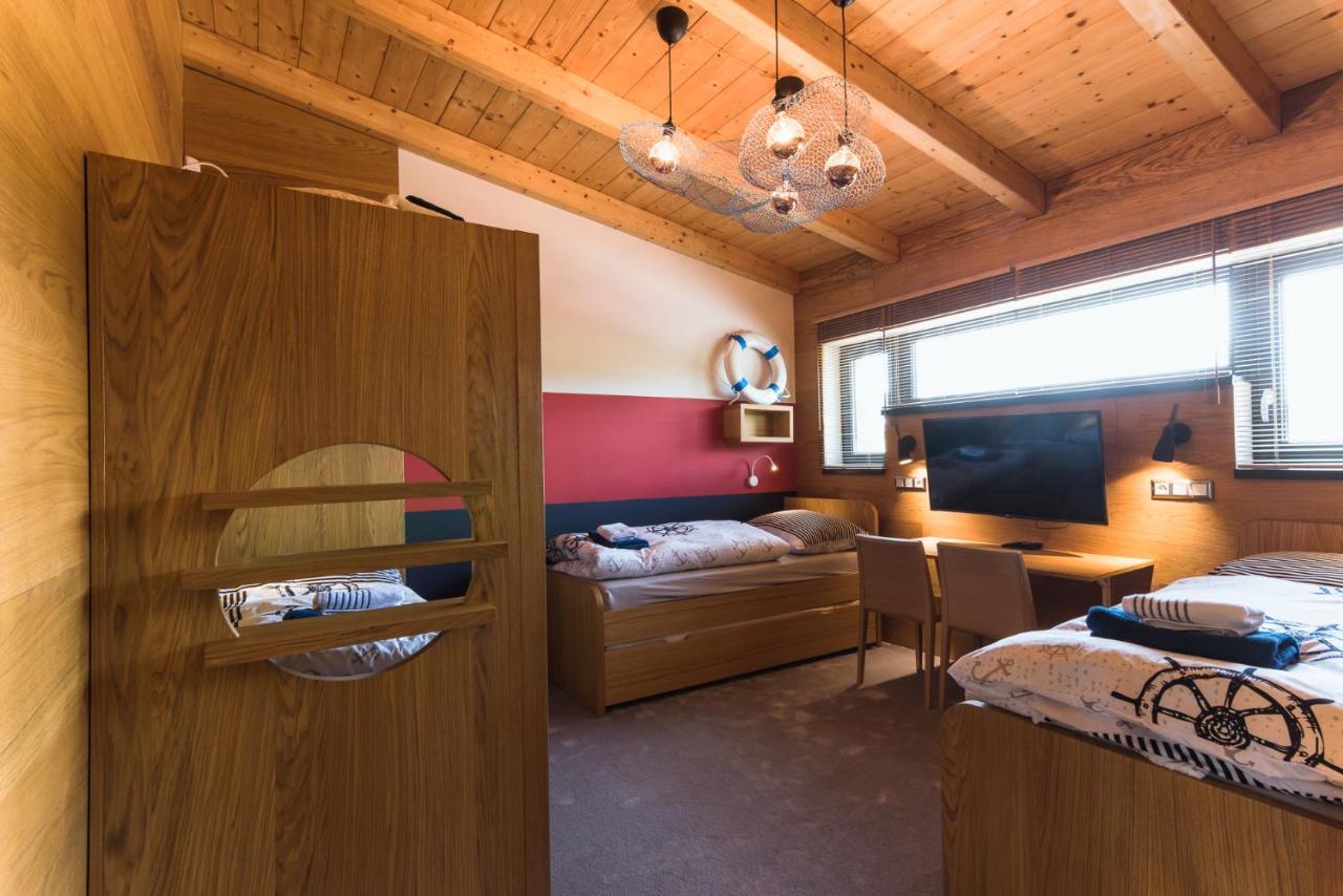 Hotel Marina Liptov Pri Liptovskej Mare Bobrovník Exteriér fotografie